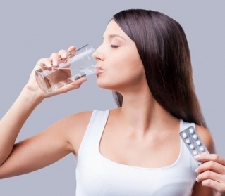 Quem faz uso de pílula anticoncepcional pode fazer cirurgia plástica?